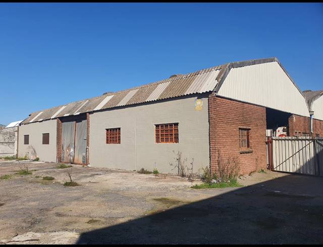 350M² FACTORY RENTED IN BLACKHEATH INDUSTRIAL